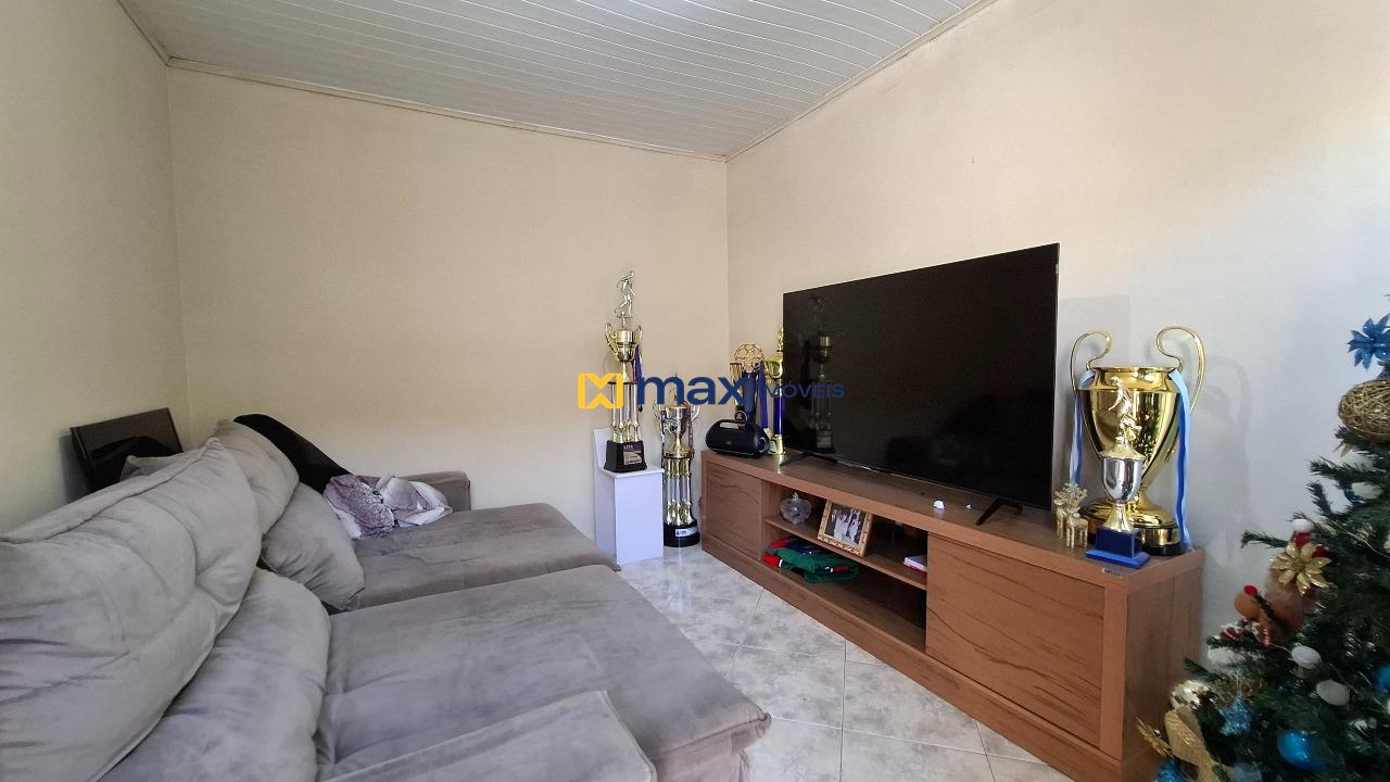 Casa à venda no Cordeiros: Sala de estar