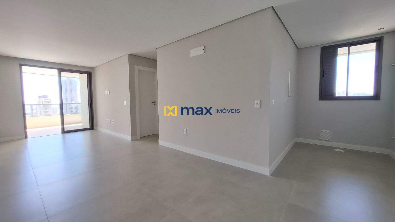 Apartamento à venda no Centro: Living integrado