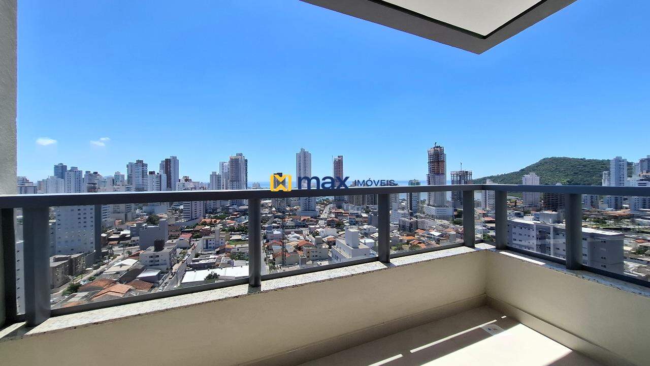Apartamento à venda no Centro: Sacada com churrasqueira