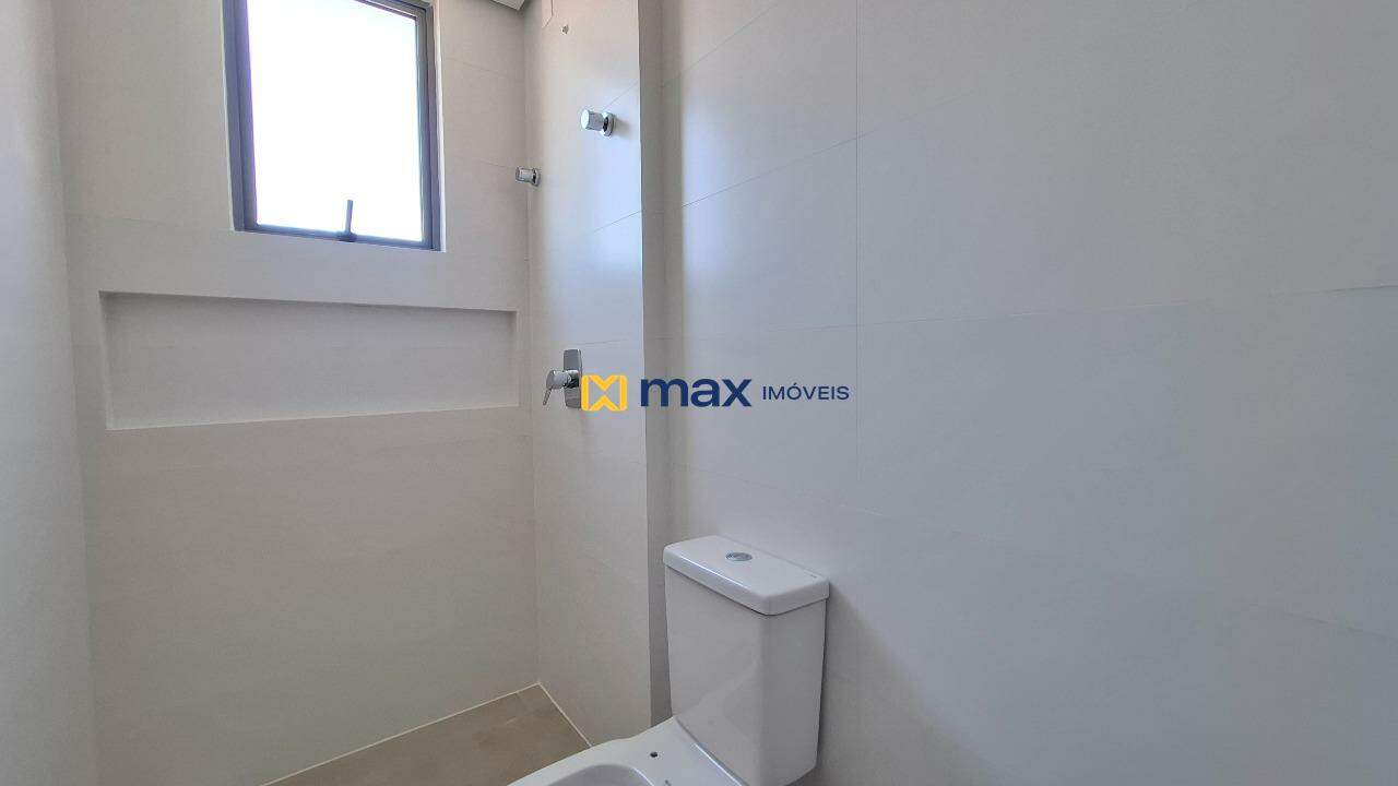 Apartamento à venda no Centro: Banheiro social