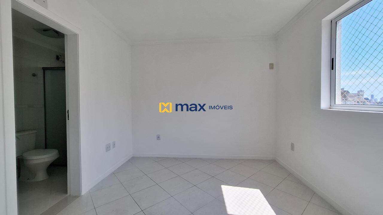 Apartamento à venda no Ressacada: Suíte