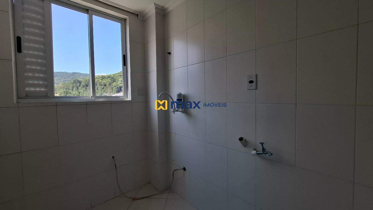 Apartamento à venda no Ressacada: Área de serviço
