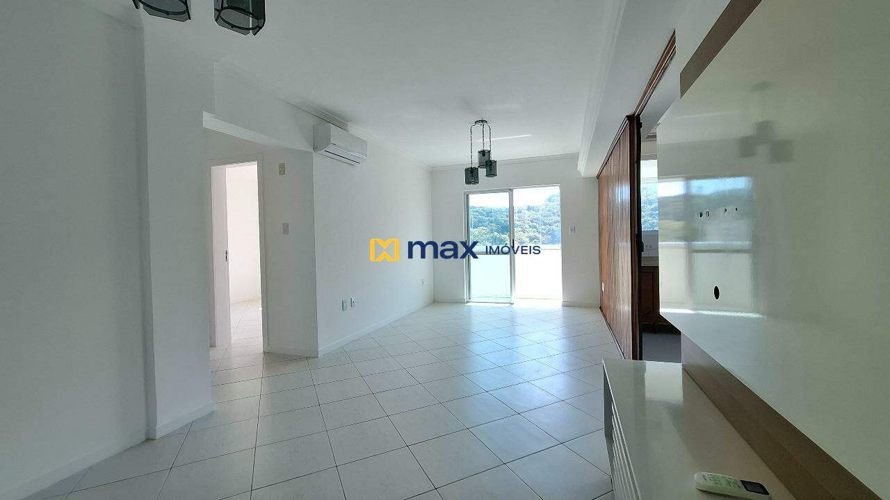 Apartamento à venda no Ressacada: Living integrado