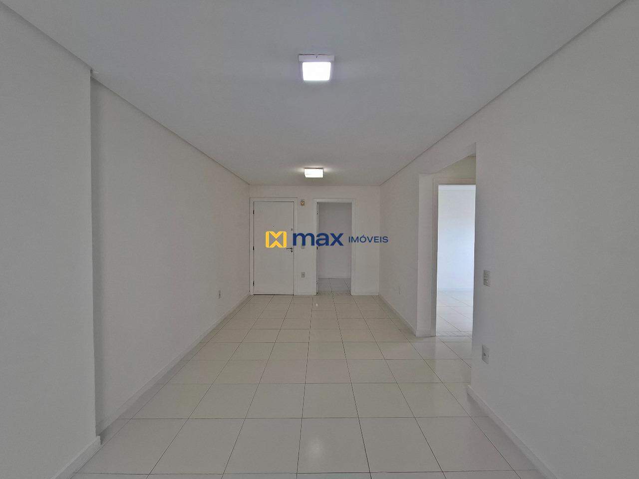 Apartamento à venda no Nações: sala