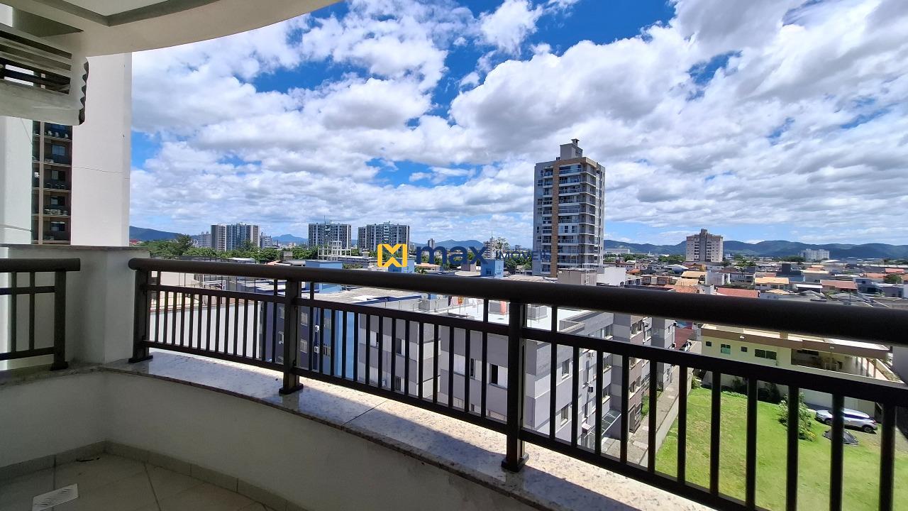 Apartamento à venda no São João: Sacada com churrasqueira