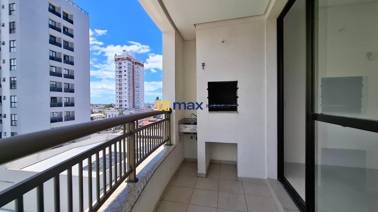 Apartamento à venda no São João: Sacada com churrasqueira