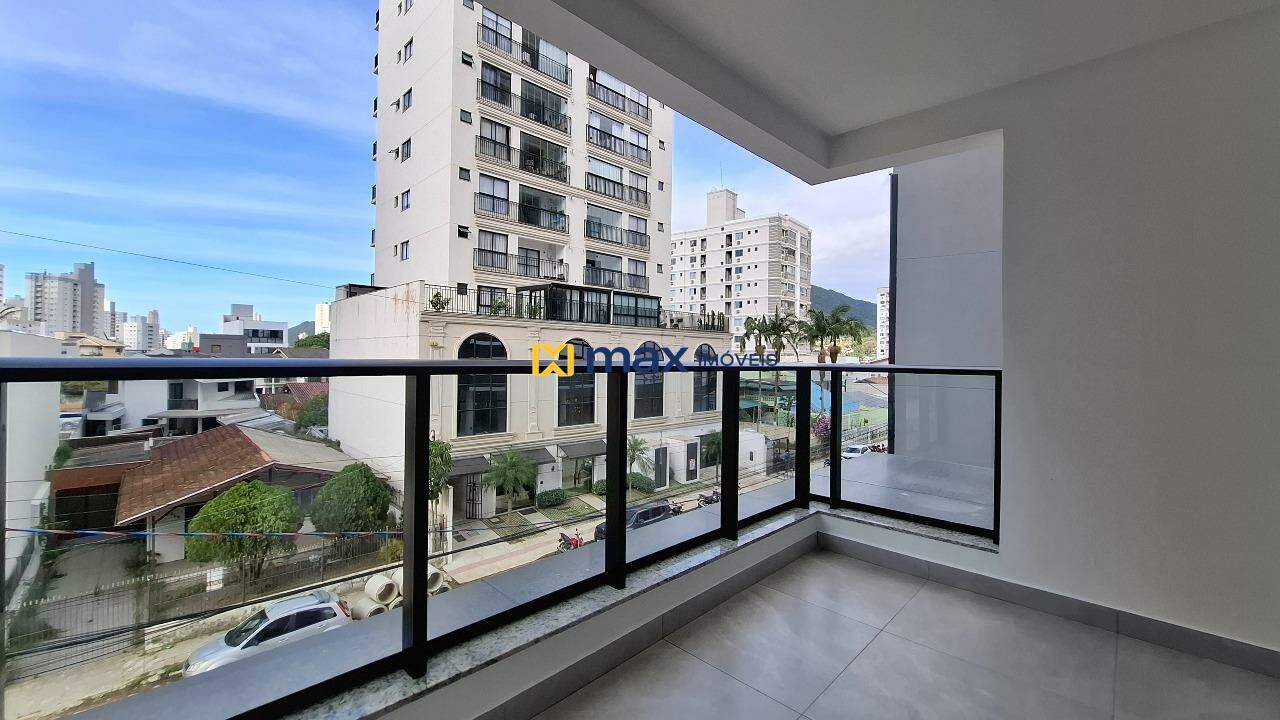 Apartamento à venda no Vila Operária: Sacada com churrasqueira