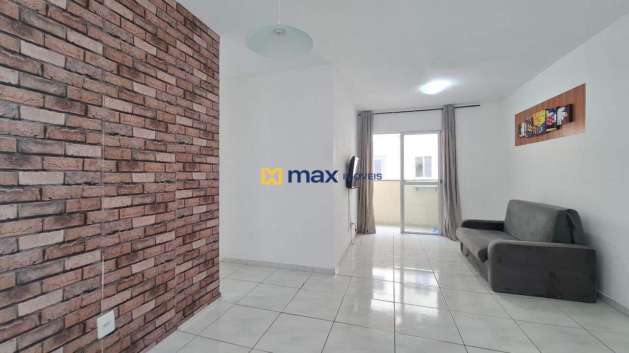 Apartamento à venda no Espinheiros: Living integrado