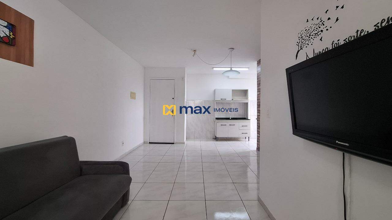 Apartamento à venda no Espinheiros: Living integrado