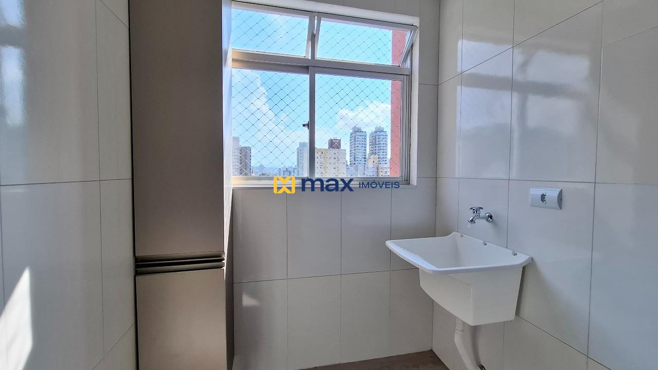 Apartamento à venda no Centro: Lavanderia