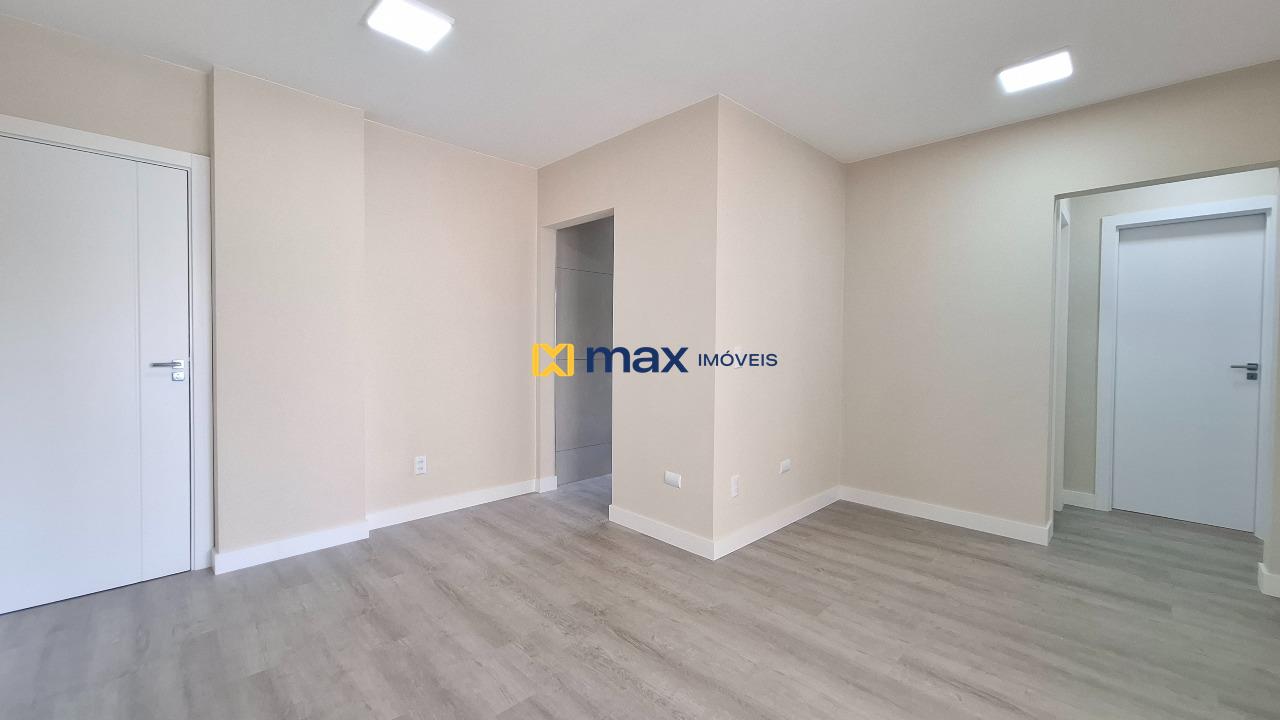 Apartamento à venda no Centro: Living integrado