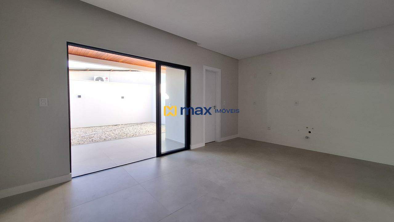 Casa à venda no São Vicente: Living integrado