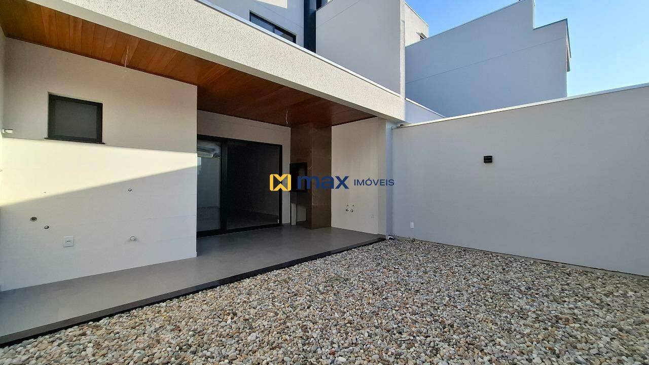 Casa à venda no São Vicente: Área externa