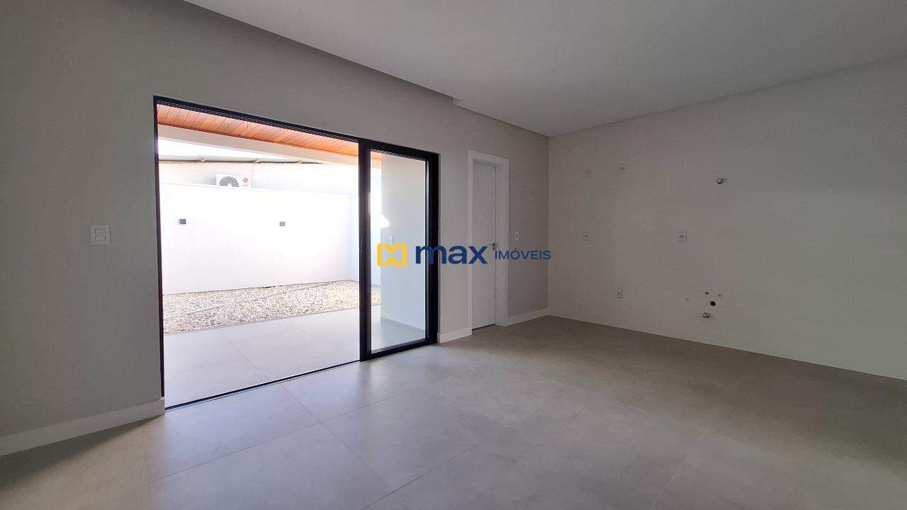 Casa à venda no São Vicente: Living integrado