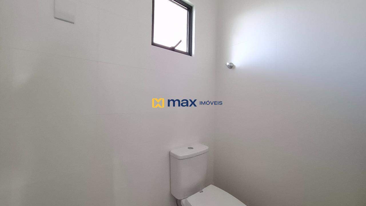 Casa à venda no São Vicente: Lavabo