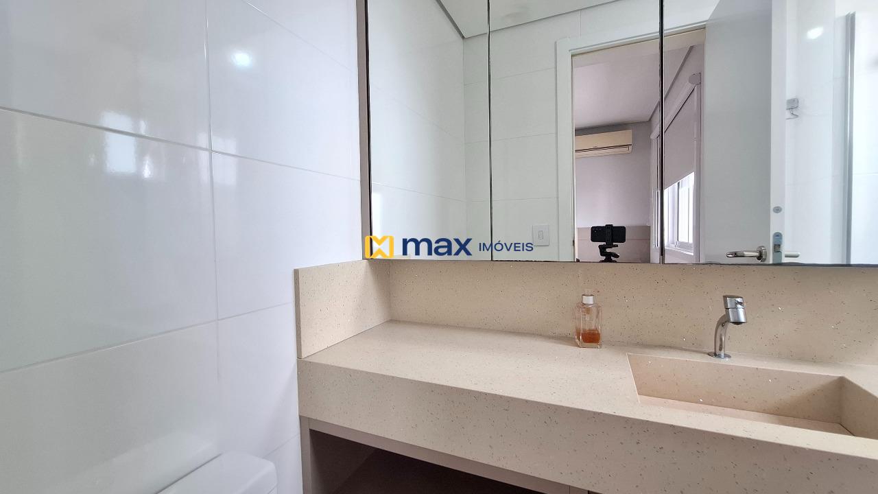 Apartamento à venda no São João: Banheiro suíte