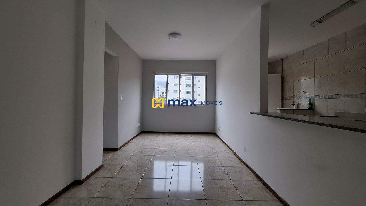 Apartamento à venda no Ressacada: Living integrado