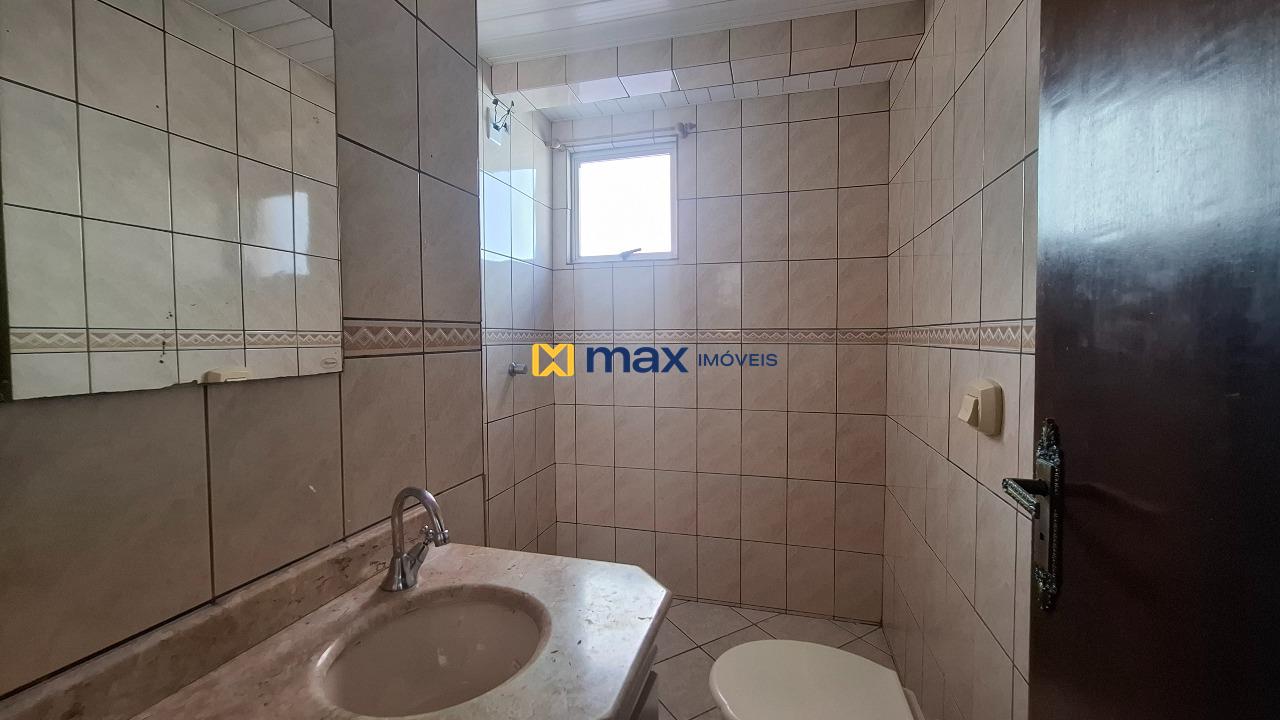 Apartamento à venda no Centro: Banheiro social