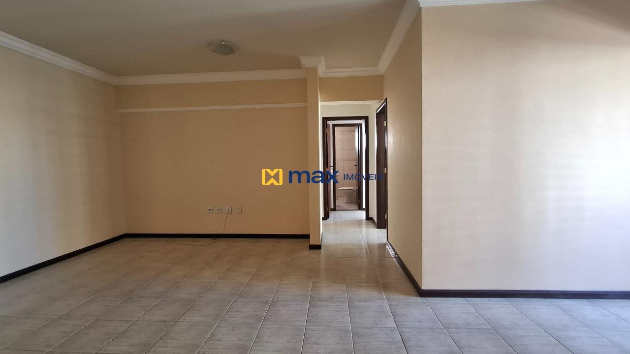 Apartamento à venda no Centro: Living integrado