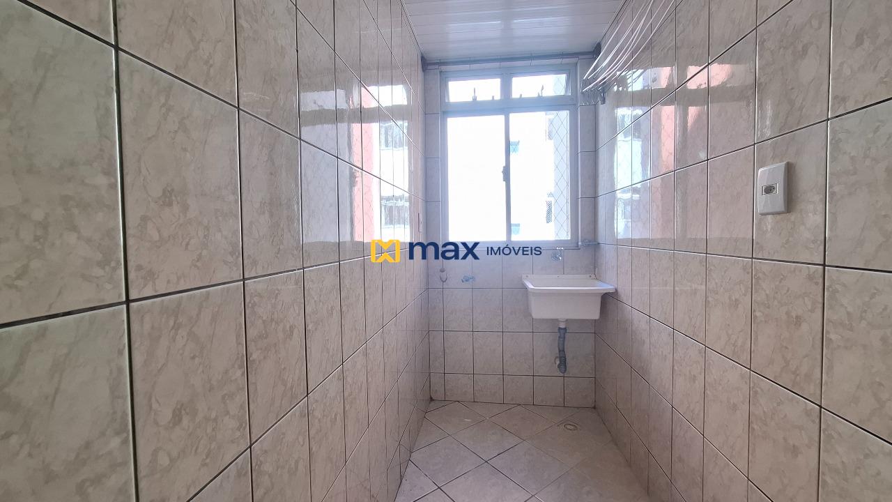 Apartamento à venda no Centro: Lavanderia