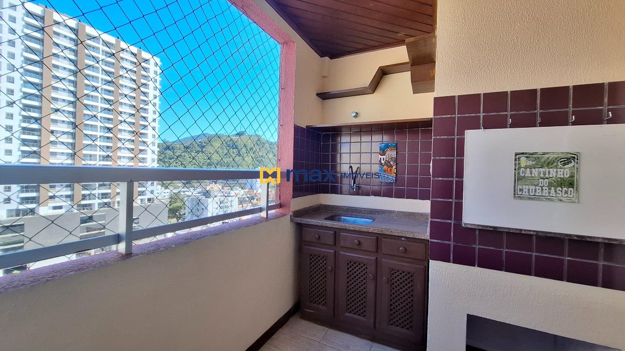 Apartamento à venda no Centro: Sacada com churrasqueira