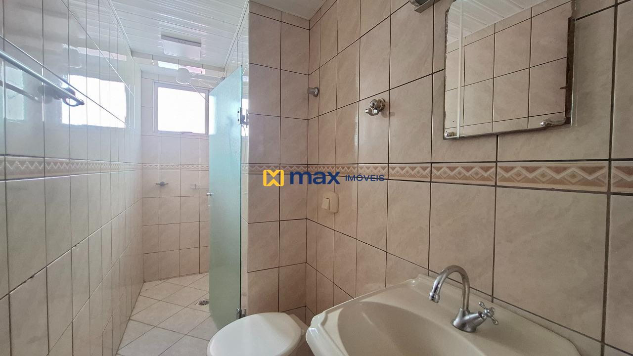 Apartamento à venda no Centro: Banheiro social