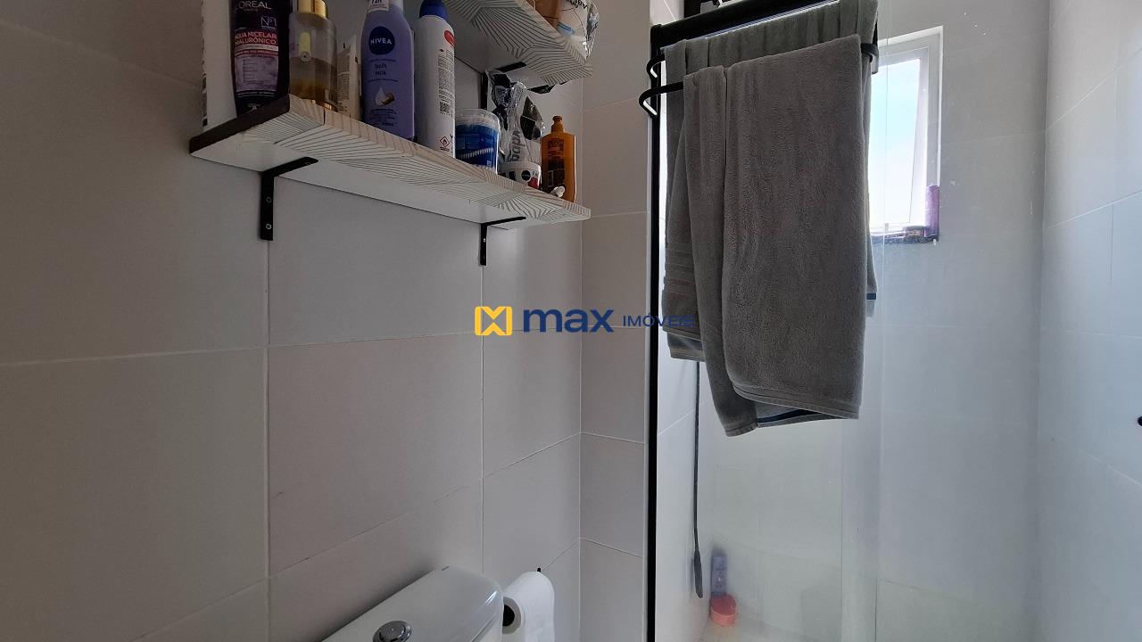 Apartamento à venda no Itaipava: Banheiro social