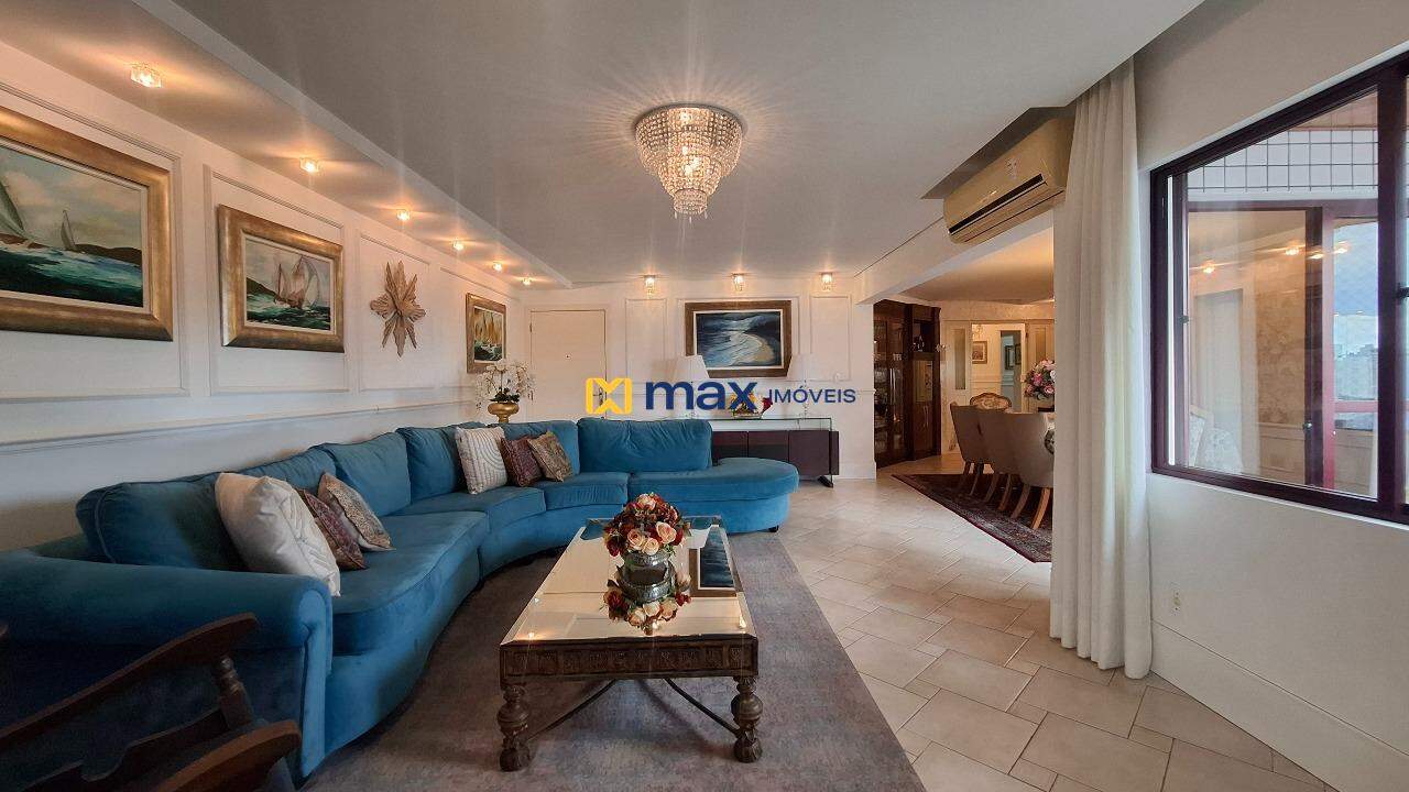 Apartamento à venda no Centro: Sala de estar