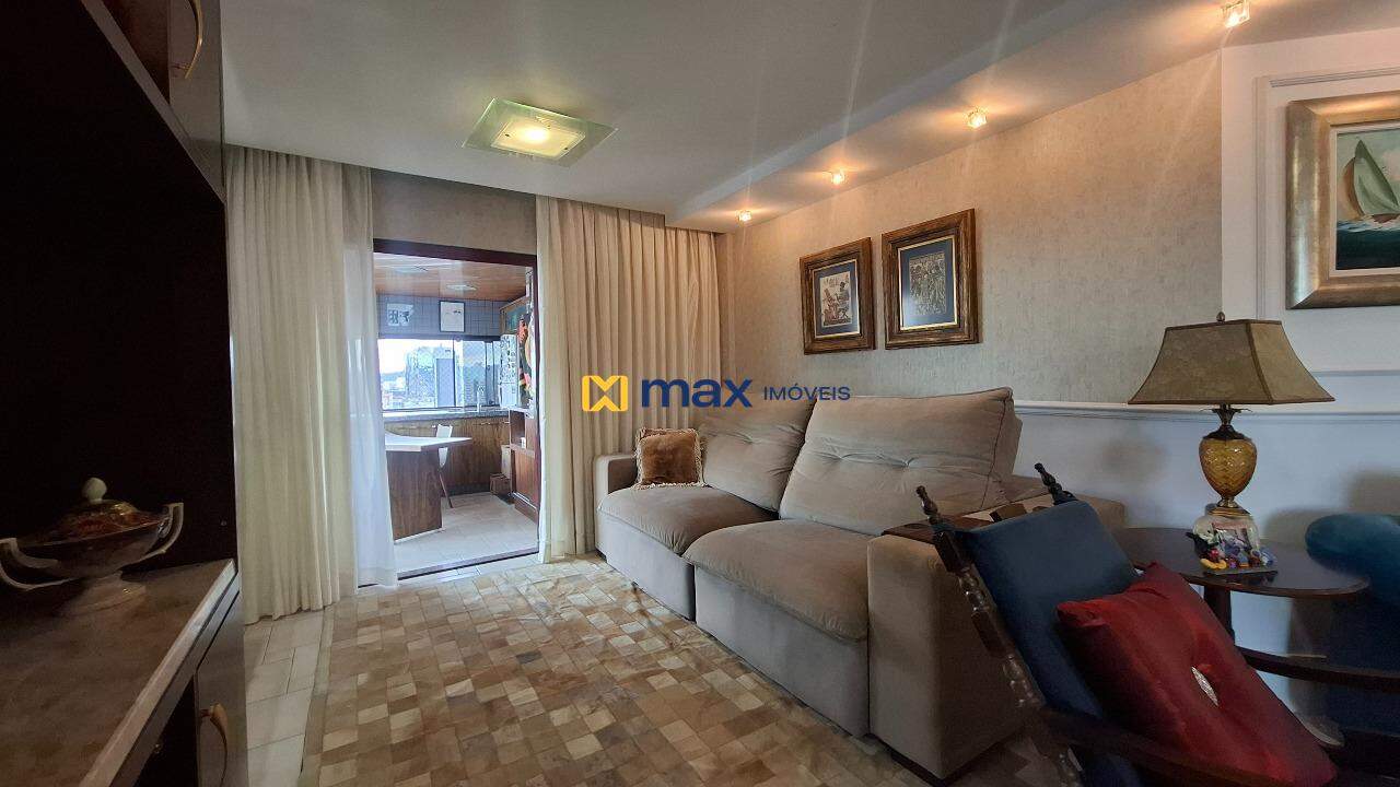 Apartamento à venda no Centro: Sala de estar