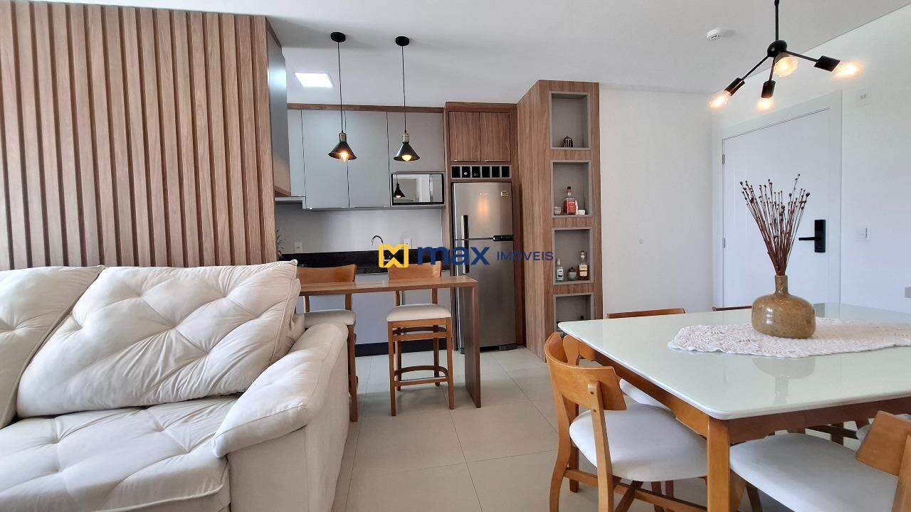 Apartamento para aluguel no Praia Brava: Living integrado