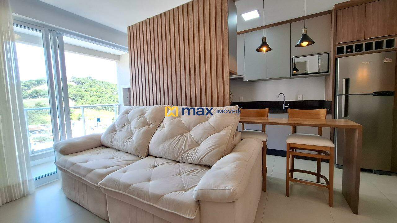 Apartamento para aluguel no Praia Brava: Living integrado