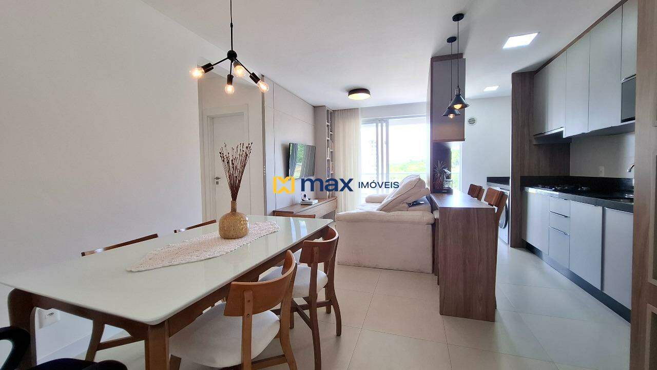 Apartamento para aluguel no Praia Brava: Living integrado