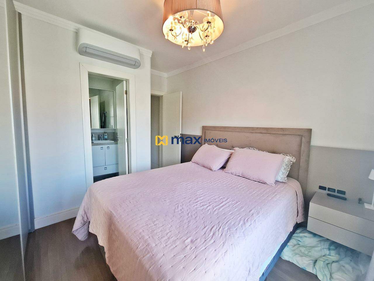 Apartamento à venda no Nações: Suíte