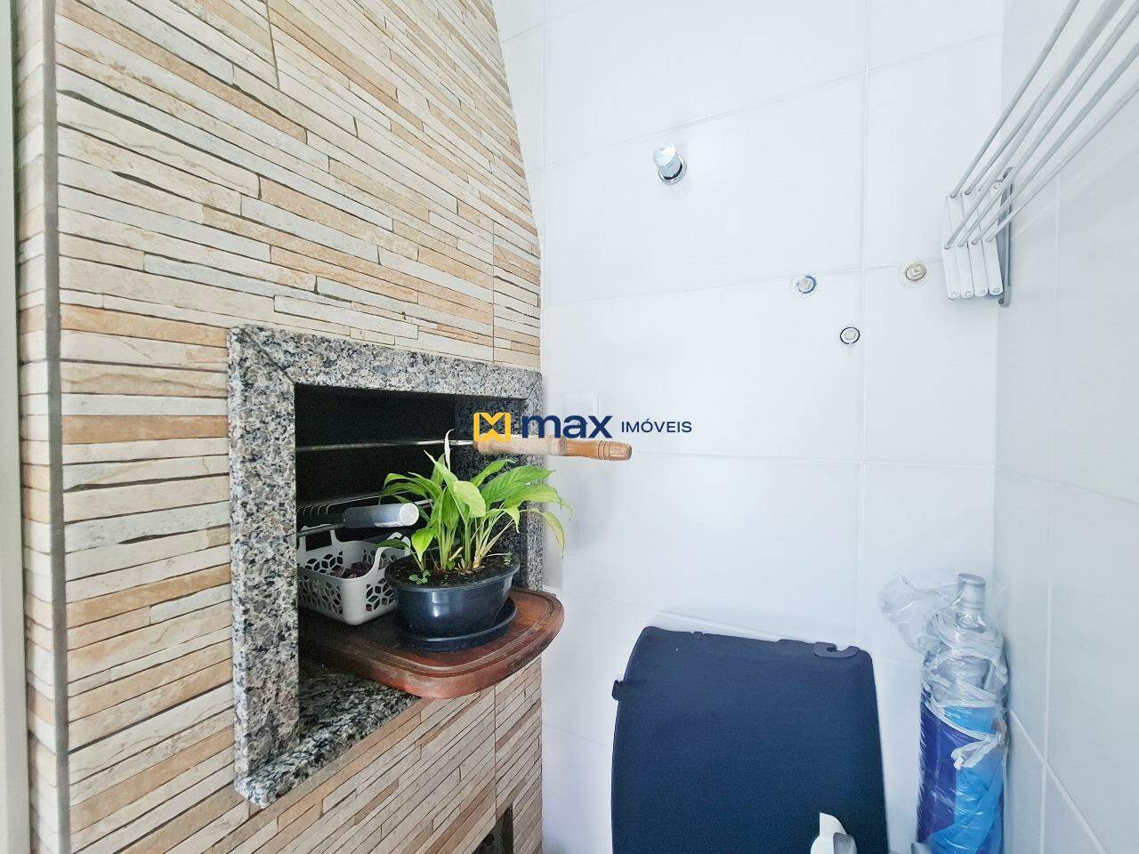 Apartamento à venda no Nações: Lavanderia/Churrasqueira