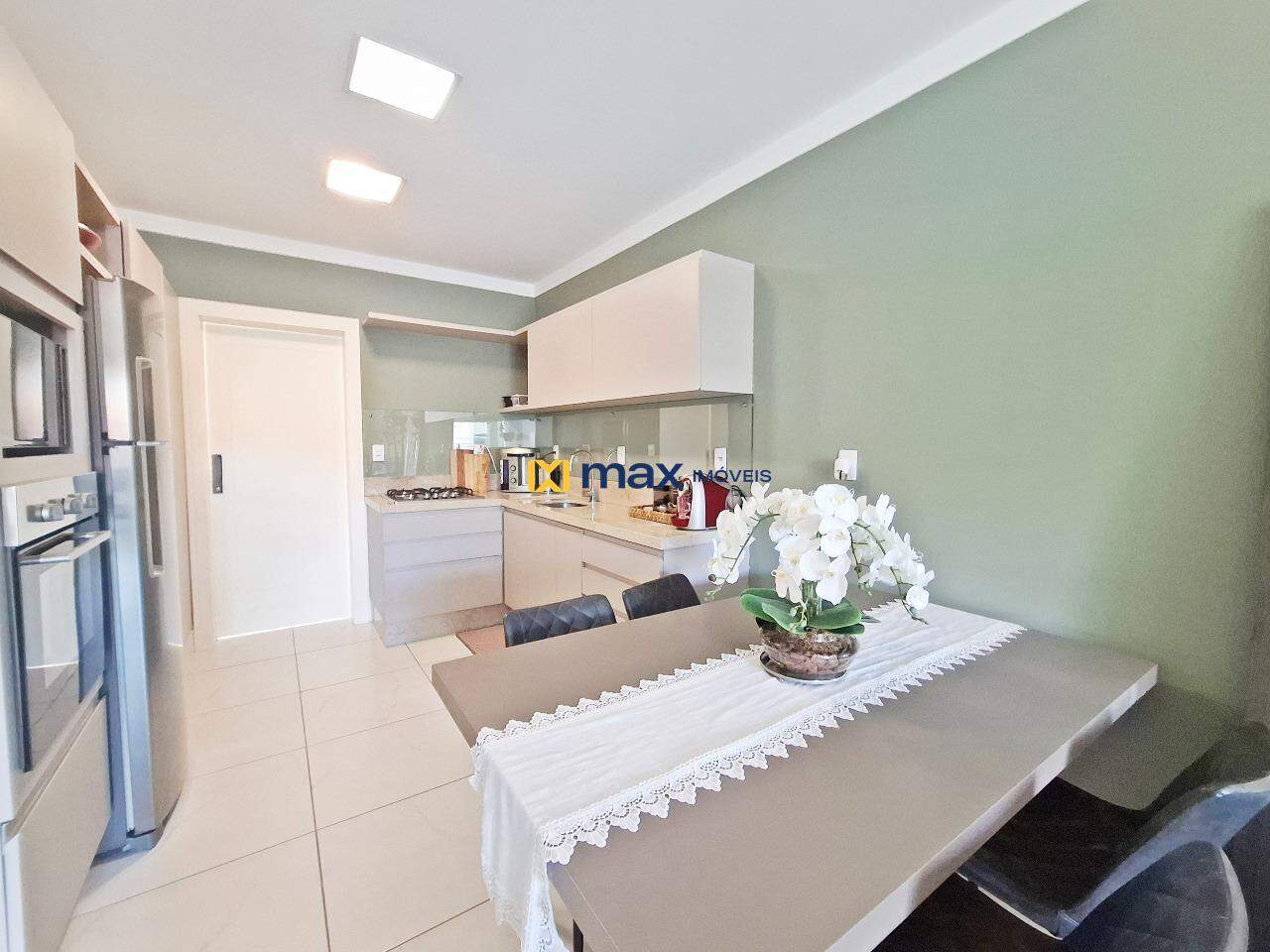 Apartamento à venda no Nações: Cozinha americana