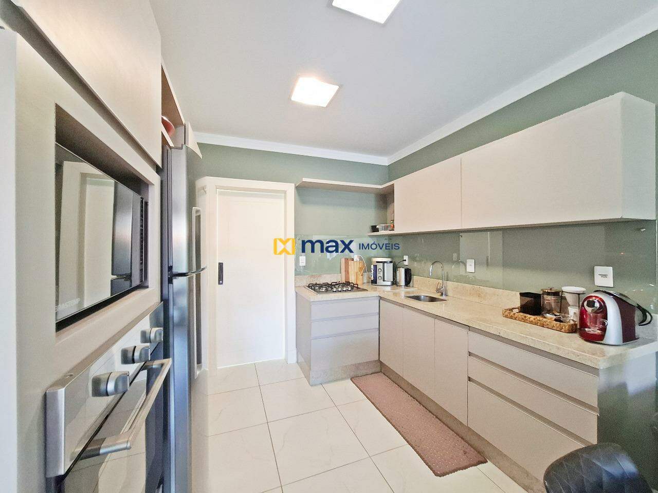 Apartamento à venda no Nações: Cozinha americana