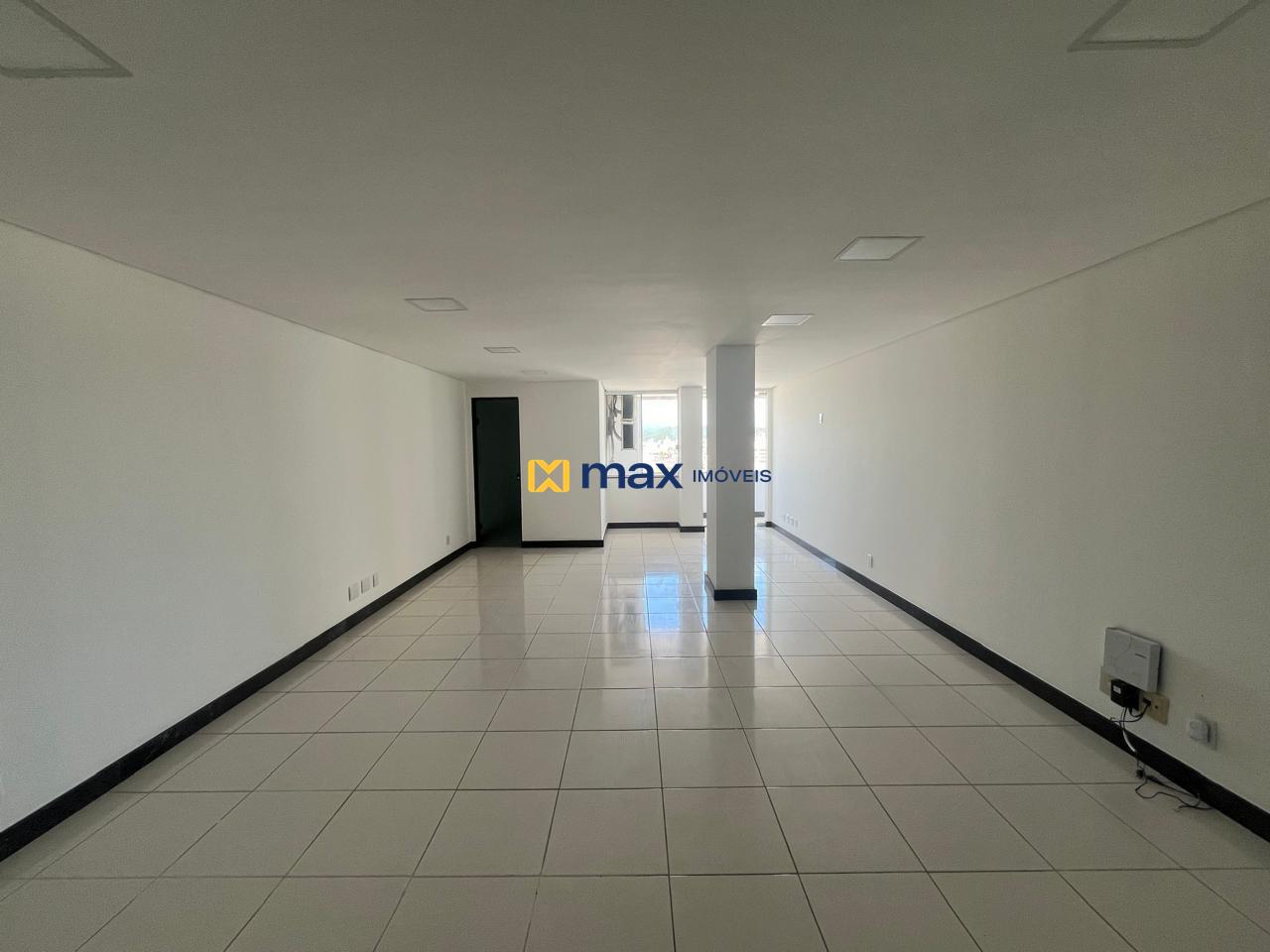 Sala para aluguel no Centro: 