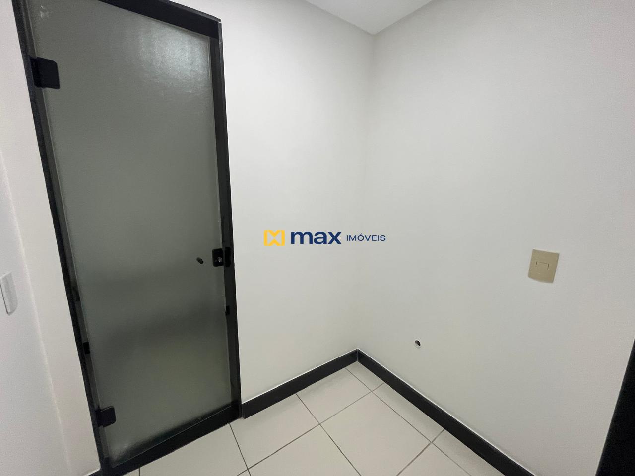 Sala para aluguel no Centro: 