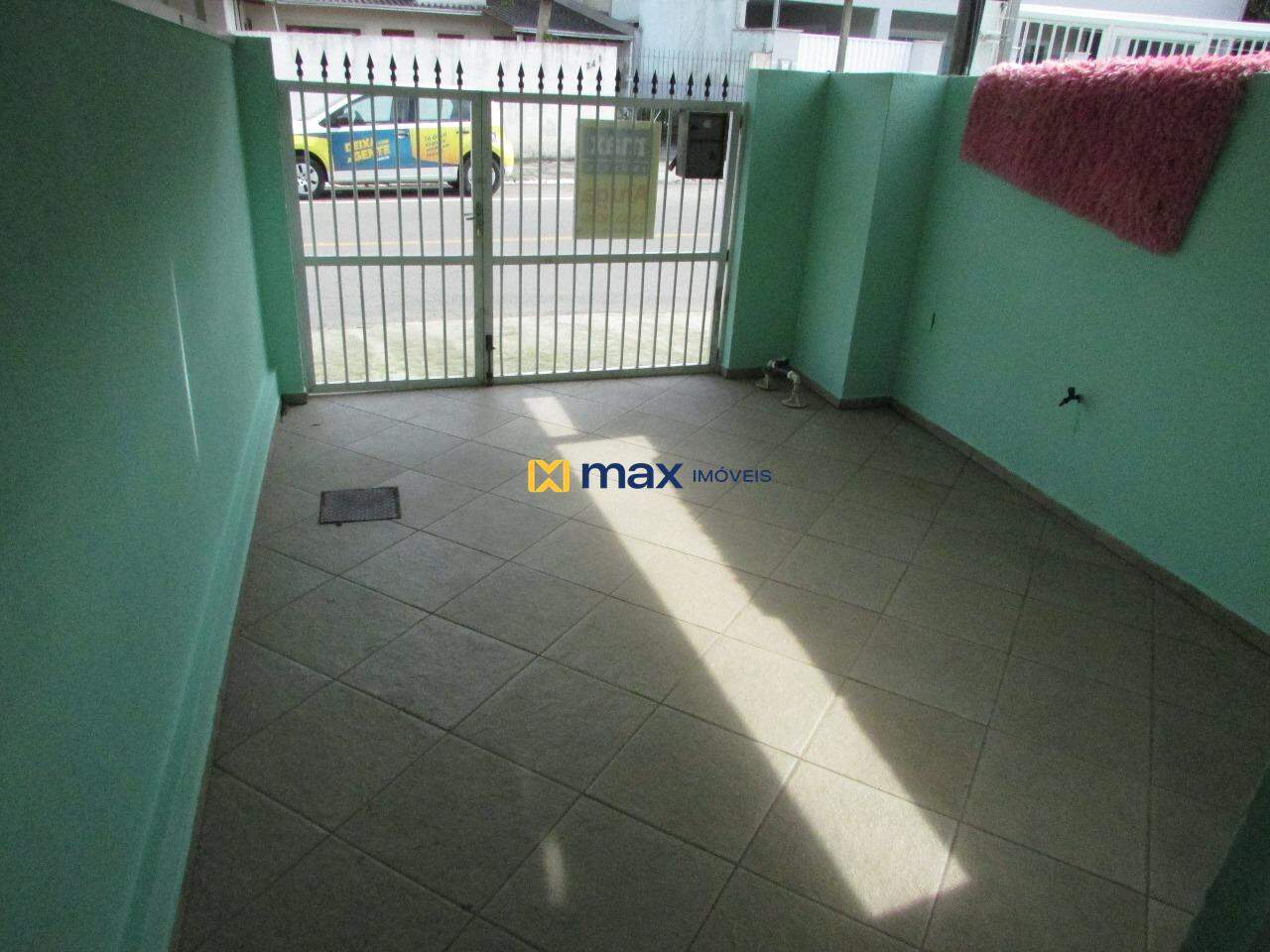 Casa à venda no Nações: Garagem