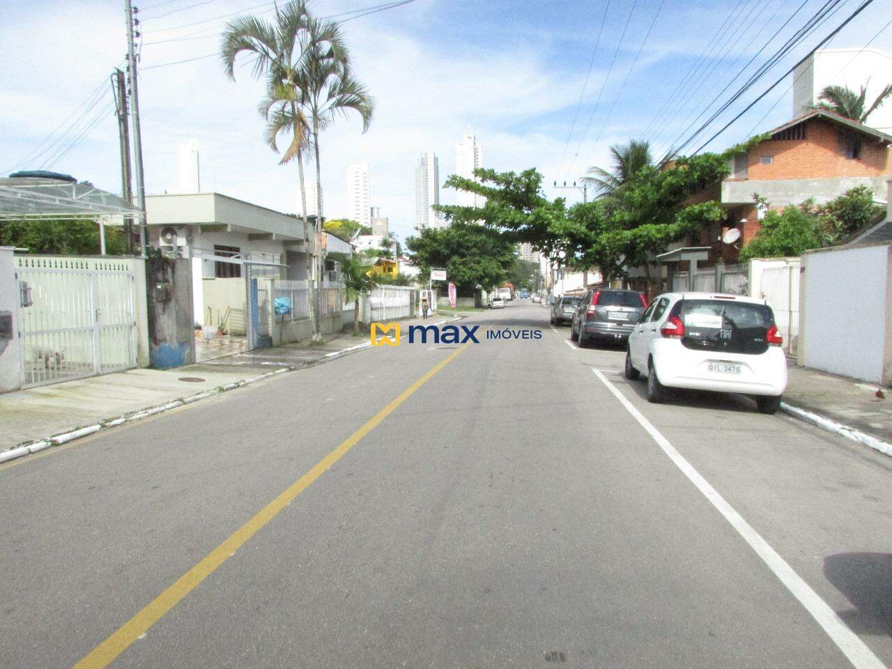 Casa à venda no Nações: Rua