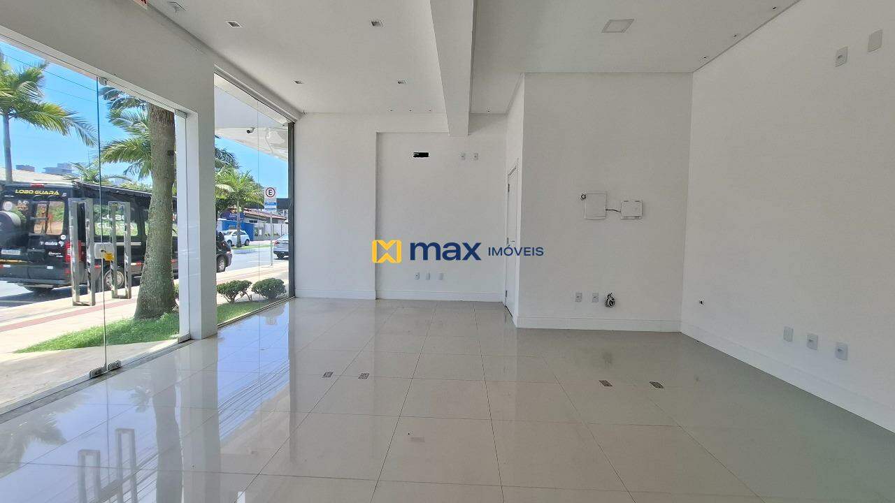 Sala à venda no Praia dos Amores: Sala