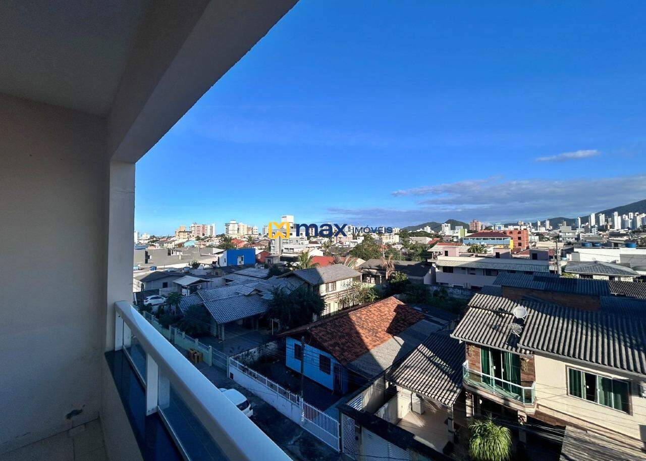 Apartamento à venda no Centro: Sacada