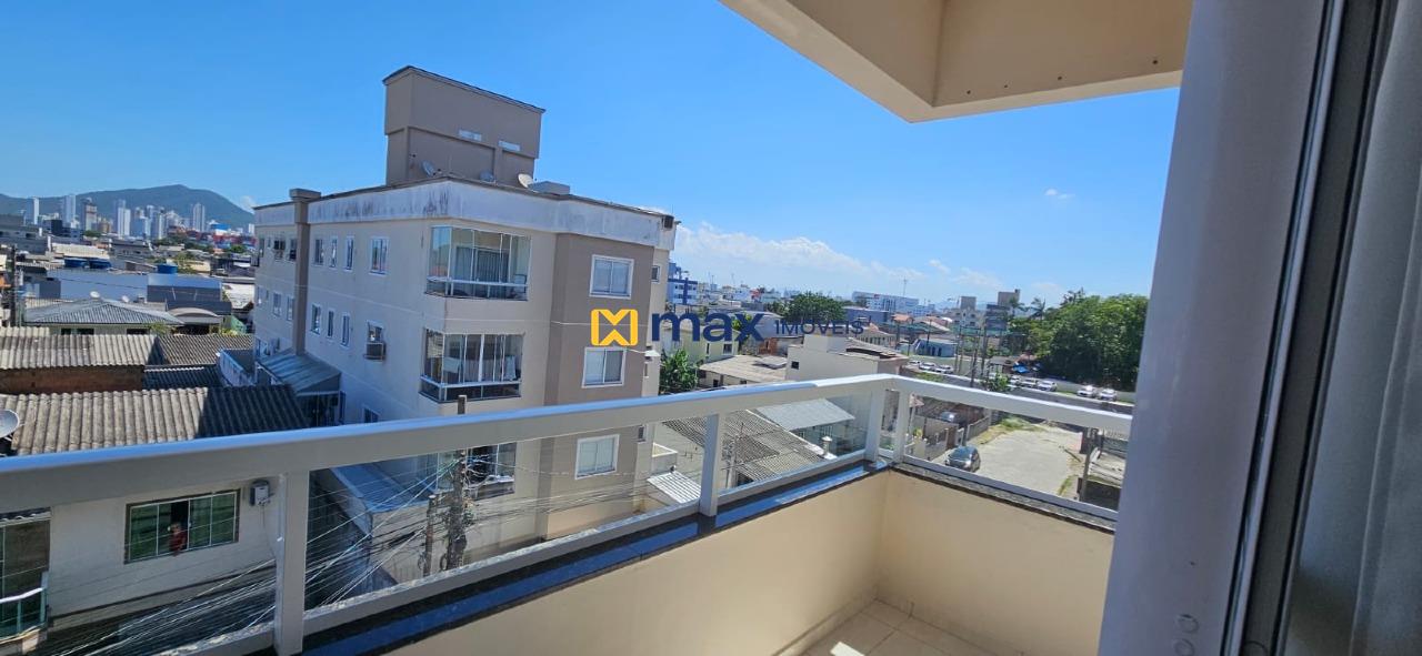 Apartamento à venda no Centro: sacada domitório 01