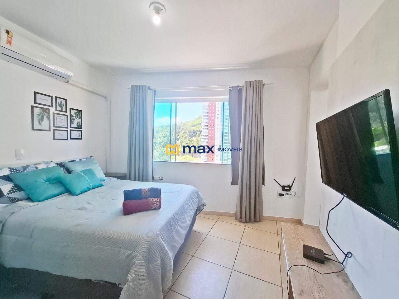 Apartamento à venda no Pioneiros: Quarto/Sala