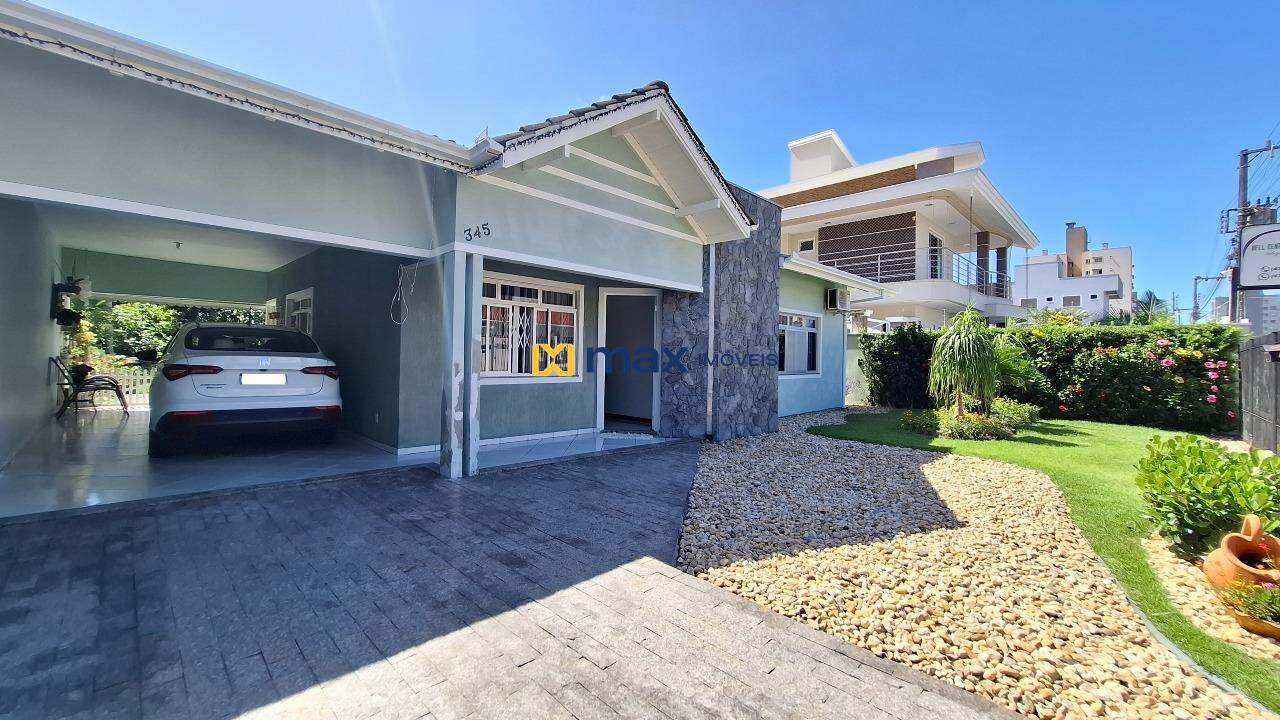 Casa à venda no Cordeiros: Fachada