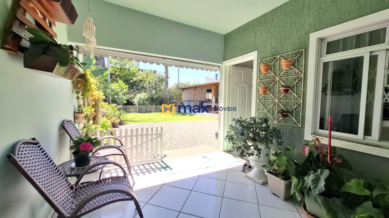 Casa à venda no Cordeiros: Garagem