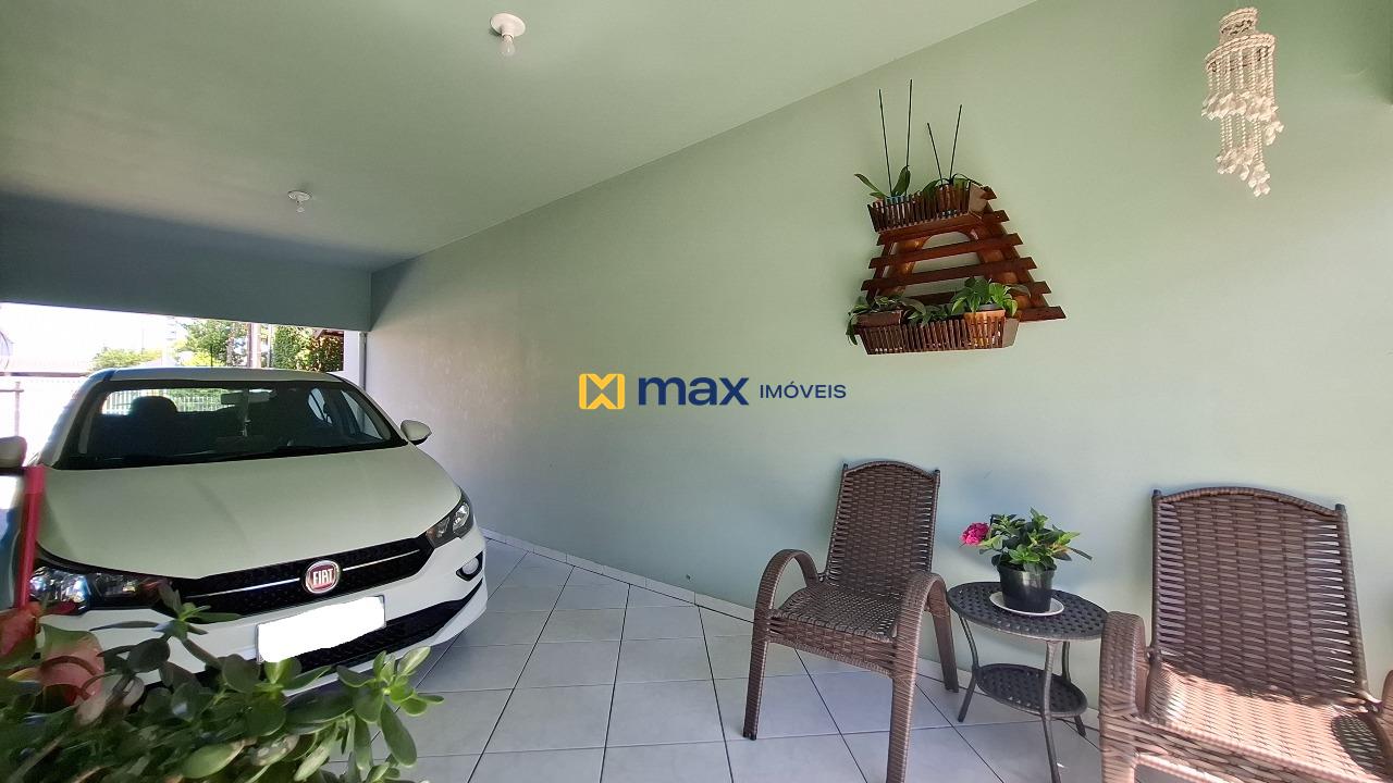 Casa à venda no Cordeiros: Garagem