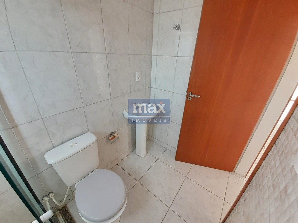 Apartamento à venda no Itaipava: Banheiro Social