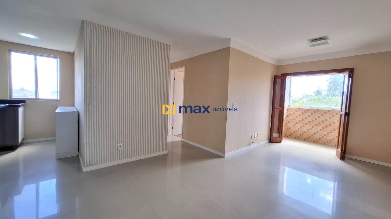 Apartamento à venda no Espinheiros: Living integrado