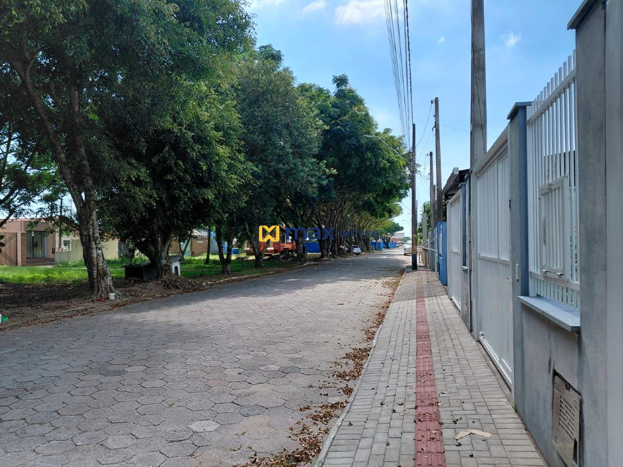 Casa à venda no Meia Praia: 